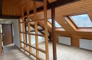 Wohnung mieten in Schwarzwaldstrasse 13, 77833 Ottersweier, Charmante 2,5-Zimmer Dachgeschosswohnung in Ottersweier
