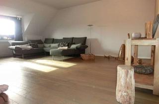 Wohnung mieten in Kunibertusplatz, 50374 Erftstadt, 4 Zimmer-Maisonette, zwei Bäder, Innenhofnutzung und Garage