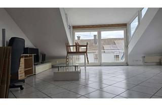 Wohnung mieten in Oberfeldstraße 11, 76532 Sandweier, Helle 2-Zimmer Dachgeschosswohnung mit Balkon in Sandweier