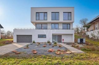 Villa kaufen in 64753 Brombachtal, Design trifft Natur – Moderne Villa im Bauhausstil in Feldrandlage