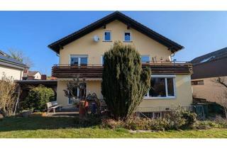 Haus mieten in Odenwaldstraße 13, 65779 Kelkheim, Großzügiges Einfamilienhaus mit Treppenlift in Kelkheim-Fischbach