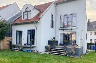 Haus mieten in 36148 Kalbach, Mittelkalbach: Moderne Doppelhaushälfte mit großzügigem Garten und Einbauküche