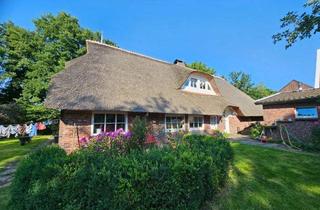 Haus kaufen in 26939 Ovelgönne, Reetdach-Romantik trifft Weitblick – ein Anwesen mit Charakter und Potenzial