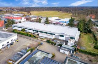 Gewerbeimmobilie kaufen in 30855 Langenhagen, Gewerbeimmobilie mit Entwicklungspotenzial - Teilbar