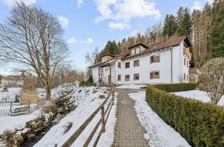 Wohnung kaufen in 87487 Wiggensbach, Zwei vermietete 2‑Zimmer‑Wohnungen in ruhiger Waldrandlage von Wiggensbach‑Egg