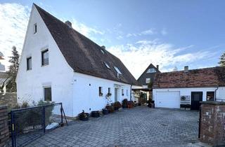 Einfamilienhaus kaufen in 90765 Fürth, Ein- bis Zweifamilienhaus mit Ausbaupotenzial in ruhiger Lage von Fürth
