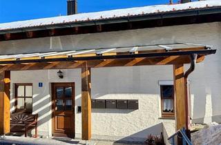 Wohnung kaufen in 94572 Schöfweg, Gemütliche 3-Zimmer- Wohnung mit Terrasse !