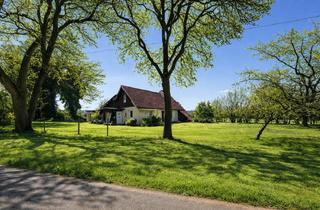 Immobilie kaufen in 27619 Schiffdorf, Natur pur in absoluter Alleinlage – 1.002 m² Grundstück mit Bestandsgebäude in Schifftdorf-Bramel