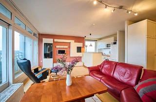 Wohnung kaufen in 22769 Hamburg, Hamburg - Helle 1,5-Zimmer- ETW Wohnung im 8. Stock mit Elbblick