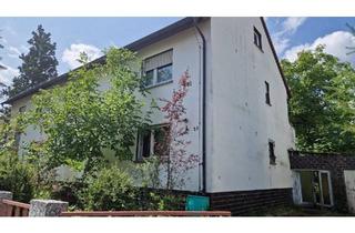 Doppelhaushälfte kaufen in 63303 Dreieich, Dreieich - Von Privat: Sanierungsbedürftige Zweifamilien Doppelhaushälfte