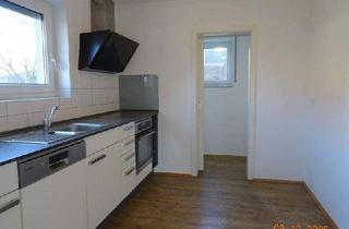 Wohnung kaufen in 73460 Hüttlingen, Hüttlingen - Moderne 3,5-Zimmer-Wohnung mit Balkon und Aufzug - stilvoll wohnen im Herzen von Hüttlingen