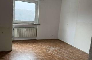Wohnung kaufen in 58511 Lüdenscheid, Helle 4-Zimmer-Wohnung mit Balkon im 2. OG in Lüdenscheid