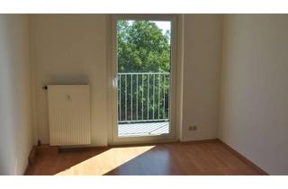 Wohnung mieten in Bahnhofstraße 12, 01445 Radebeul, Kinderfreundliche 3-Raum-Wohnung im Grünen