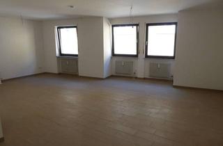 Wohnung mieten in 97070 Würzburg, große 1 Zimmer Wohnung, City, Küche, Duschbad, sehr zentral, ruhig, Garage