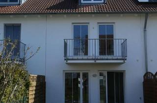Reihenhaus kaufen in 85049 Friedrichshofen, Reihenhaus in Hollerstauden | DG+Keller ausgebaut | Garage+Carport | Provisionsfrei