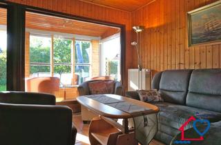 Haus kaufen in 24257 Hohenfelde, Sonniges Wochenendhaus mit neuer Holzfassade in Hohenfelde an der Ostsee