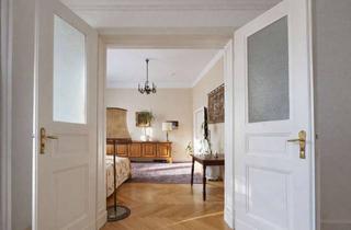 Loft kaufen in 10707 Wilmersdorf, Silvolle Altbauwohnung im Herzen von Wilmersdorf mit Aufzug und großzügigem Loft-Grundriss