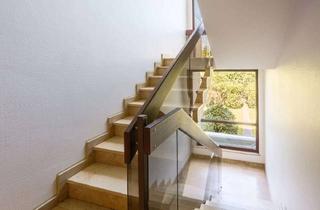 Wohnung kaufen in 22159 Farmsen-Berne, Helle 3,5 Zimmerwohnung mit Süd-Balkon und Vollbad als Kapitalanlage im grünen Hamburg-Farmsen