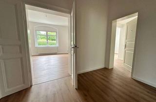 Wohnung mieten in 01454 Radeberg, Stilvolle 150 m² 4-Zimmer-Wohnung mit Balkon, Garten und Stellplätzen