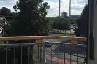 Wohnung mieten in Goldmühlestr., 71065 Sindelfingen, Helle 2 Zimmer DG, hochwertig möbliert