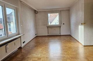 Wohnung mieten in Lange Straße 51, 75236 Kämpfelbach, **Kämpfelbach-Ersingen, 4-Zi.-Whng, Teilmodernisiert, großzügig, mit Balkon und KFZ-Stellplatz**