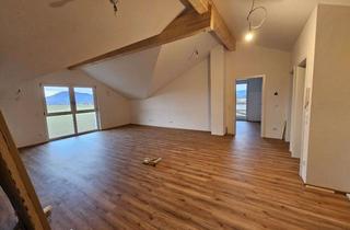 Wohnung mieten in Ahornweg, 83416 Saaldorf-Surheim, Moderne Neubau-Dachgeschosswohnung, 4 Zimmer, in Saaldorf mit Bergblick