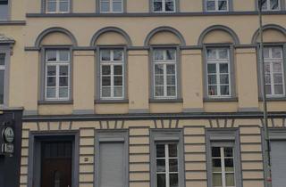 Wohnung mieten in Südwall 60, 47798 Stadtmitte, 3-Zimmer Dachgeschosswohnung in Krefeld Stadtmitte