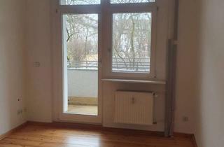 Wohnung mieten in Herrenhausstraße, 12487 Johannisthal, 3-Zimmerwohnung in ruhiger kleiner Wohnanlage mit Spielplatz im Innenhof