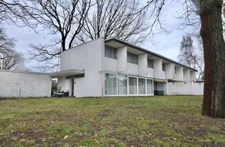 Einfamilienhaus kaufen in 64546 Mörfelden-Walldorf, Bieterverfahren: Einfamilienhaus in der Neutra-Siedlung – 5-Zimmer, Garten & Terrasse