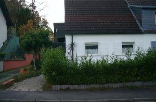 Haus mieten in 53721 Siegburg, Gemütliche Doppelhaushälfte mit großem Garten und Terrasse in 53721 Siegburg / Stallberg