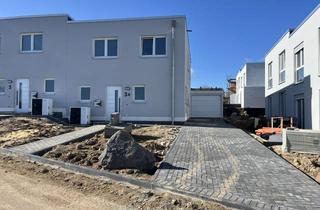 Haus mieten in An Der Wachhecke, 53902 Bad Münstereifel, Moderne DHH im Grünen von Bad Münstereifel