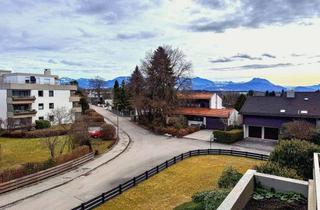 Wohnung kaufen in 83071 Stephanskirchen, Seltene Gelegenheit am Schloßberg: 3-Zi-Wohnung mit zwei Balkonen, Bergblick und viel Potenzial!