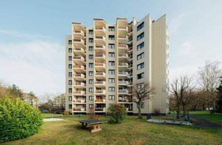 Wohnung kaufen in 51427 Bergisch Gladbach, Bergisch Gladbach - Barrierefrei wohnen oder clever investieren: 4-Zimmer-Wohnung mit Loggia