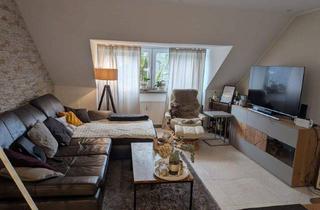 Wohnung kaufen in 45145 Essen, Essen - Exklusive Dachgeschosswohnung mit eigenem Rückzugsort im Souterrain in Essen-Frohnhausen