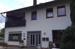 Haus kaufen in 35274 Kirchhain, Kirchhain - Wohnhaus mit Bungalow-Anbau: Wohnen, Vermieten oder Praxis