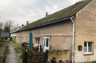 Haus kaufen in 39615 Seehausen, Seehausen (Altmark) - Handwerker aufgepasst 3 Reihenhäuser zu verkaufen