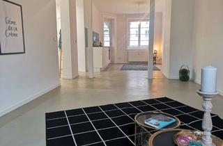 Loft kaufen in 22081 Barmbek-Süd, OHNE KÄUFERPROVISION: Loft-Feeling direkt am Kanal - Moderne 2 Zi.-ETW mit 2 Balkonen