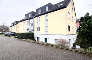 Wohnung kaufen in Am Uhlenhorst, 53721 Siegburg, Supergeschnittene Dachgeschosswohnung mit großem Balkon
