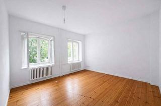 Wohnung kaufen in 12157 Schöneberg, Perfekte Investitionsmöglichkeit: 2-Zimmer-Wohnung in Parknähe