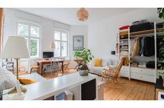 Wohnung kaufen in 12167 Steglitz, Altbaucharme mit Stuck & Balkon – Stilvolle 1-Zimmer-Wohnung