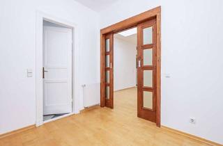 Wohnung kaufen in Stellingdamm, 12555 Köpenick, Provisiosfreie Dachgeschosswohnung mit großzügigem Wohnbereich !