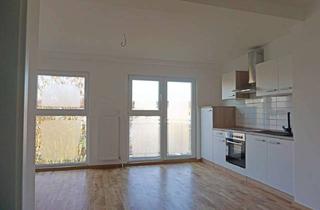 Wohnung mieten in 14776 Neustadt, Gutenbergstr. helle 2-Zi-Altbau-Whg. mit EBK und Balkon per SOFORT zu VERMIETEN