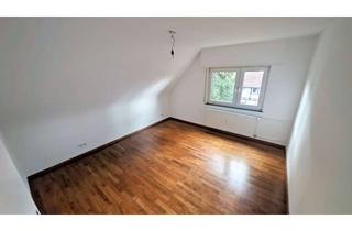 Wohnung mieten in Bogenstr. 15, 69124 Kirchheim, Helle 3-Zimmer-Wohnung im DG am Park, Tageslichtbad, 4 Parteien-Haus
