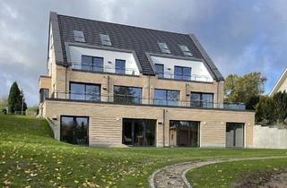 Wohnung mieten in Theodor-Storm-Straße, 23858 Reinfeld, Exklusives Wohnen in Toplage – helle, großzügige Wohnung direkt am Wasser