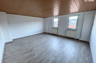 Wohnung mieten in Schwarzenberger Straße 34, 08280 Aue, Neu renovierte 3-Raum-Dachgeschosswohnung in zentrumsnaher Lage