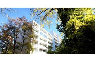 Wohnung mieten in Schwibbogenplatz, 86153 Innenstadt, Im Herzen von Augsburg: sanierte, sonnige, teilmöblierte Luxuswohnung mit Balkon, Schwimmbad & Sauna