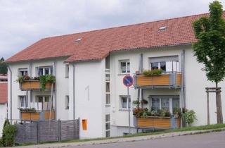 Wohnung mieten in Wiesenstr., 78112 St. Georgen, Naturnah leben: 3 Zimmer Wohnung mit traumhafter Pferdekoppel‑Aussicht