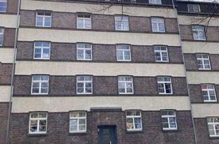 Wohnung mieten in Zschopauer Platz, 09126 Bernsdorf, WG-taugliche 3-Zimmer mit Einbauküche, Laminat, Balkon und Wanne in ruhiger Lage!