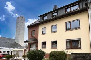 Mehrfamilienhaus kaufen in 55481 Kirchberg, Attraktives Mehrfamilienhaus mit 3 Wohneinheiten in Kirchberg