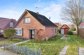 Einfamilienhaus kaufen in 26529 Upgant-Schott, Sanierungsbedürftiges Einfamilienhaus mit Entwicklungspotenzial